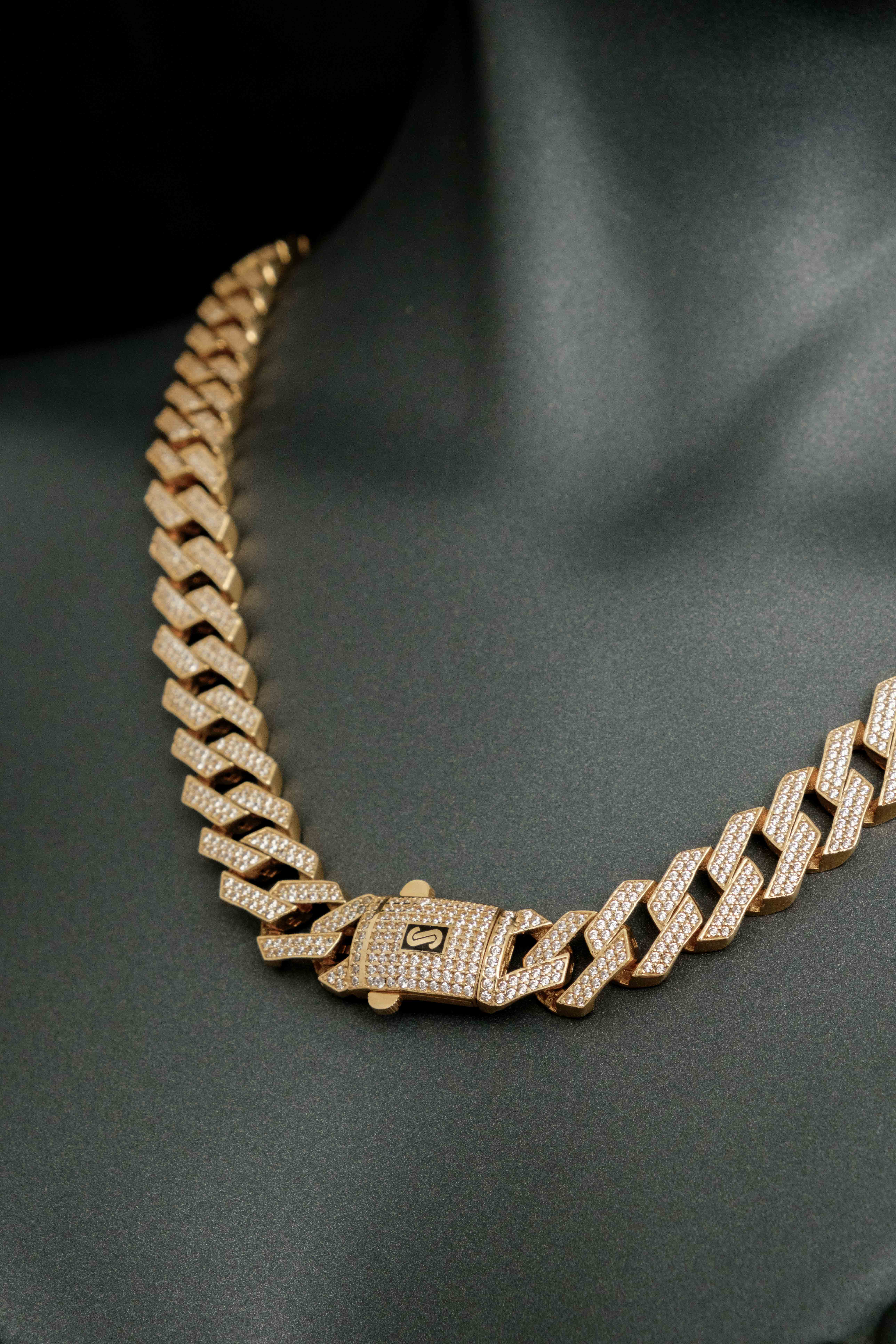 Taşlı Gurmet Tasarım Gerdanlık